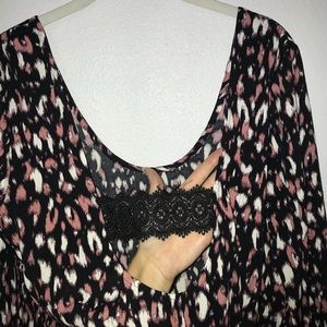 Flowy, Open back top